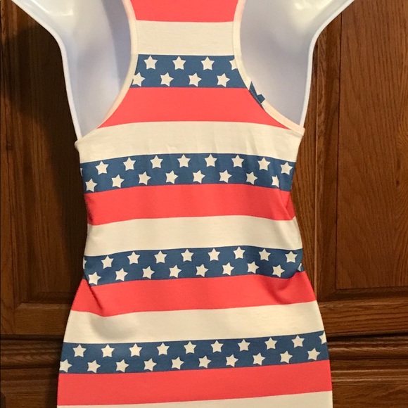 Tank Top Perfect For The Holidays. Feels Great - Picture 3 of 3